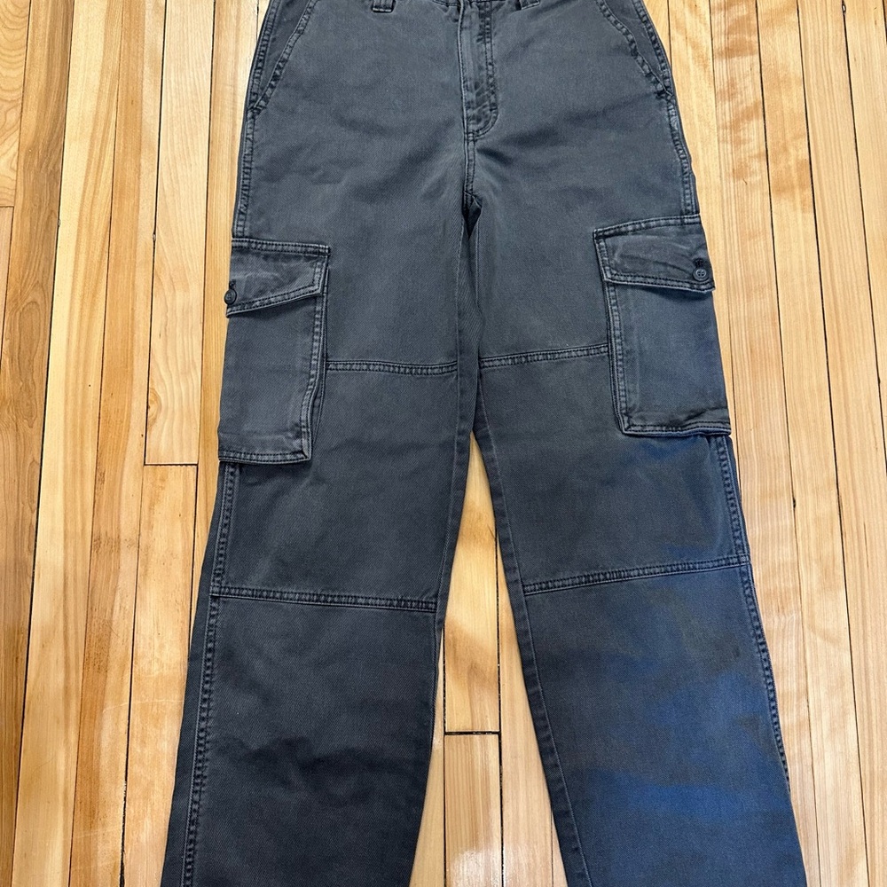 Aritzia TNA Grey Cargo Pants